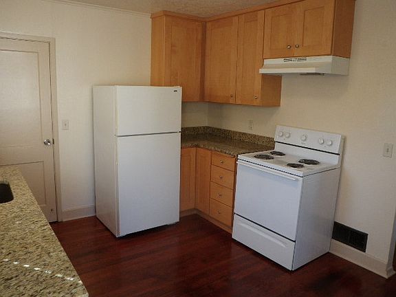 5th image of 2915 SE 18th Ave #2915