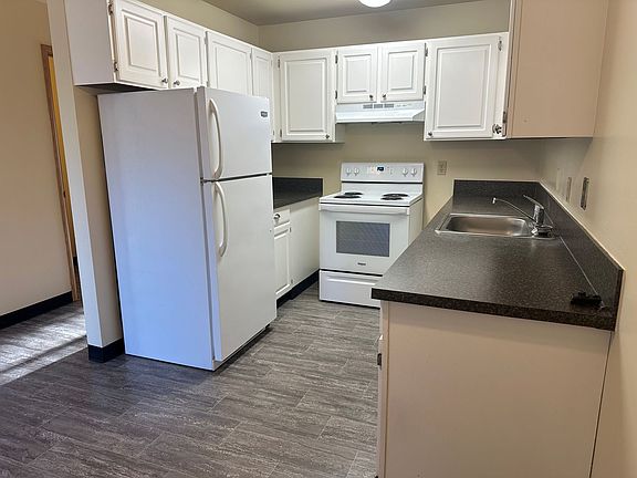 3rd image of 4815 SE Railroad Ave #4939