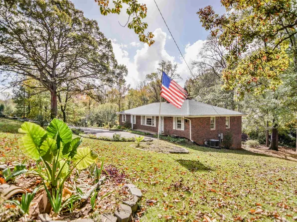 609 Memorial Drive Ext, Greer, SC 29651