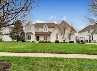 8646 Pepper Ridge Cir, Sylvania, OH 43560