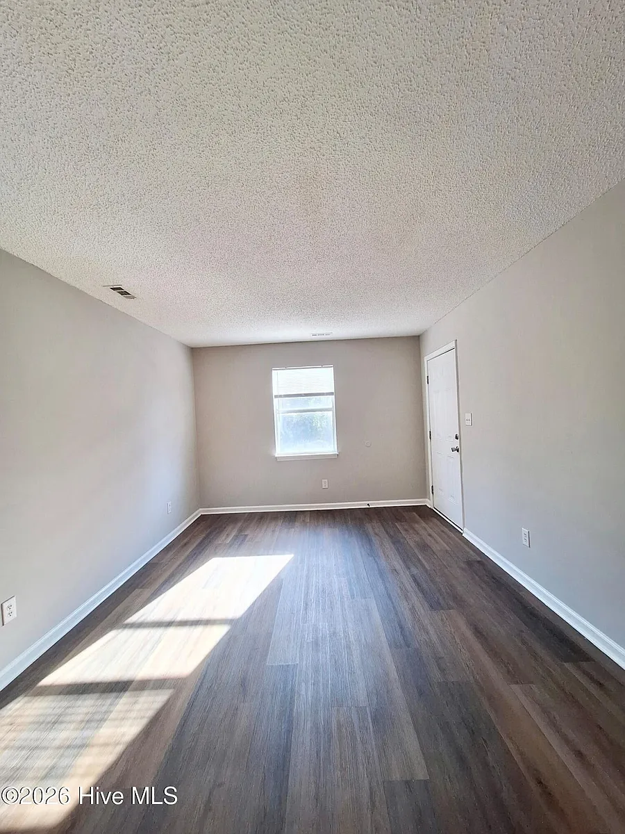 Building Photo - 3002 Caldwell Ct #8