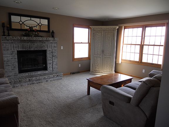 5th image of 8711 Homerich Ave SW