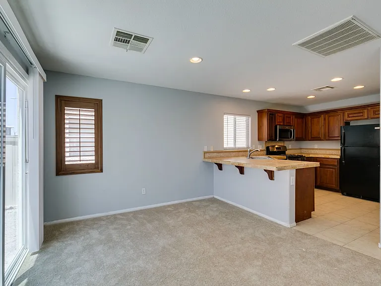 8433 Spencer Canyon St — Photo 19