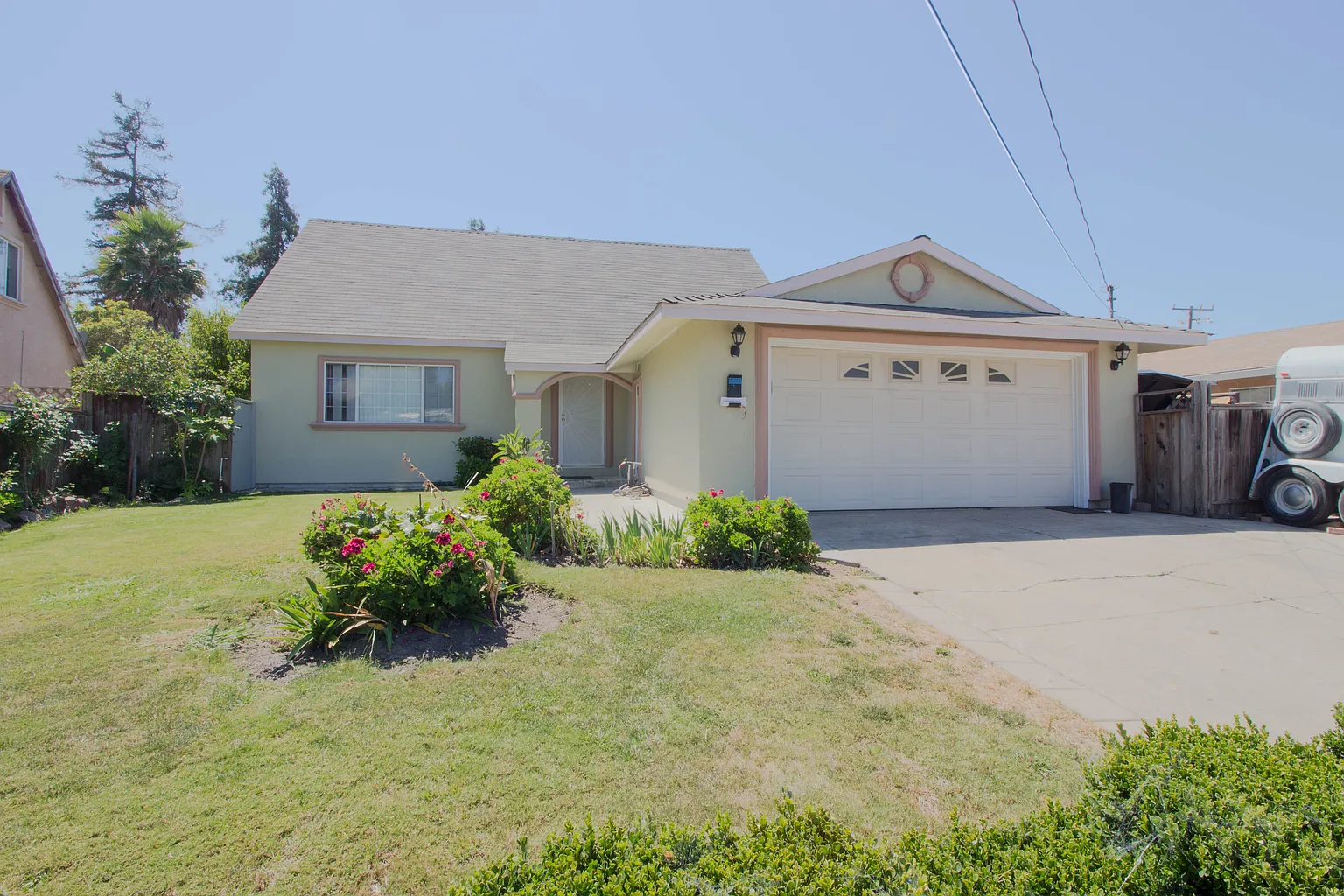 36223 Christine St photo 1