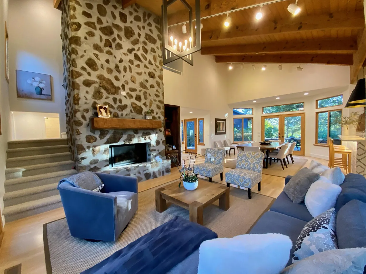 705 Chiquita Rd — Photo 4