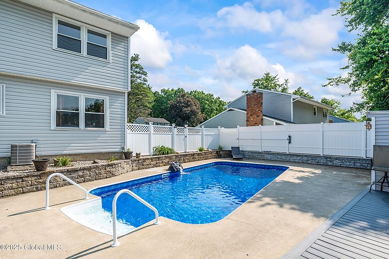 4th image of 1908 Evva Drive