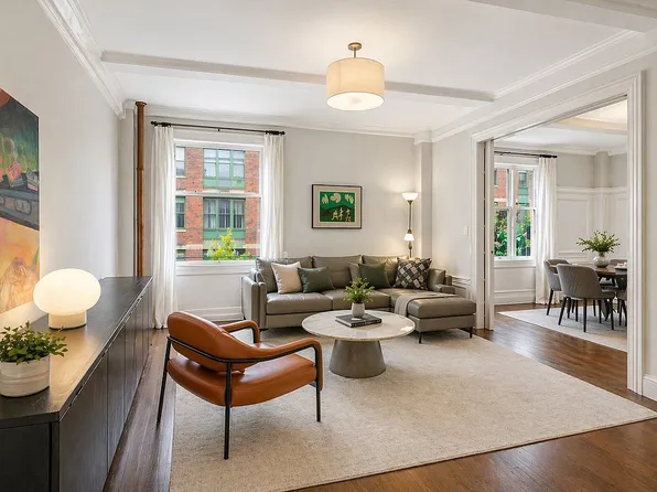 203 W 81st St APT 4A, New York, NY 10024