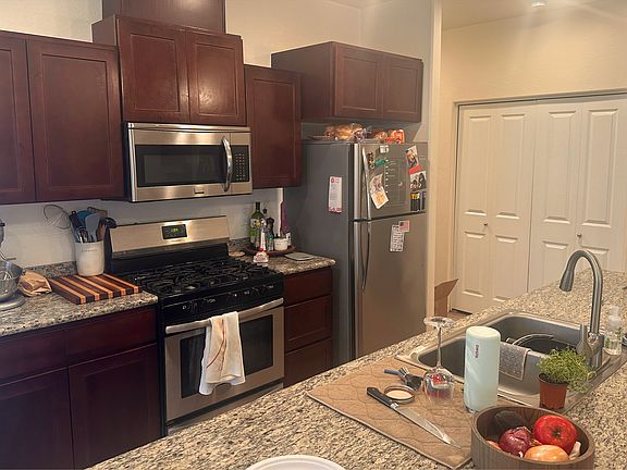 4th image of 867 Tannin Dr
