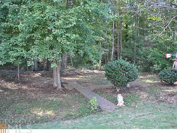 4th image of 2769 Club Forest Dr