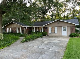 1917 Fairfield Dr, Dothan, AL 36303