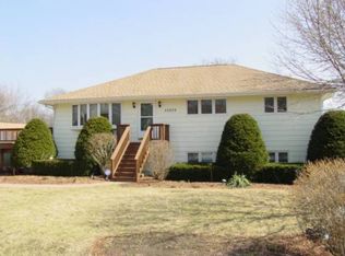 22959 N Prairie Ln, Prairieview, IL 60069