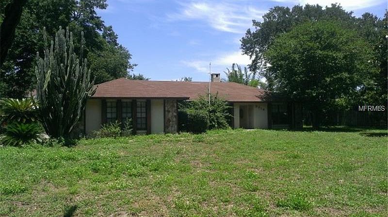 1st image of 2316 Roslyn Ln