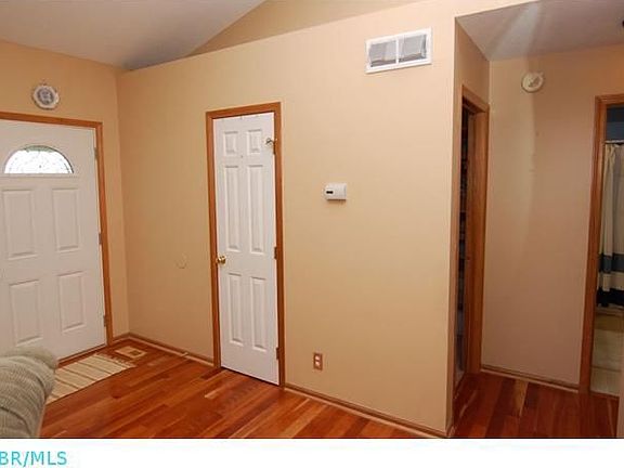 Great Room: 15'x20.5'
