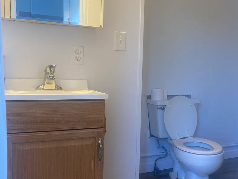 1410 4th St #6 — Photo 2