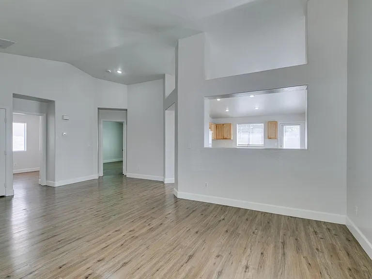 9660 Crystal Ridge Rd — Photo 14
