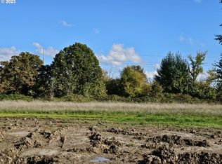 608 N James St #31, Silverton, OR 97381