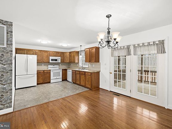 5th image of 25281 Boling Ln