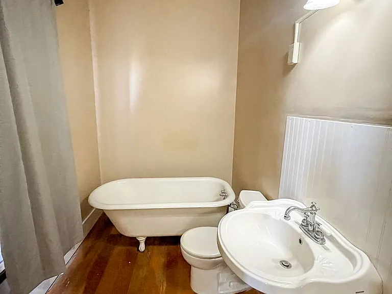 720 S 16th St — Photo 24
