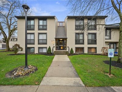 6310 Greenwood Pkwy APT 101, Sagamore Hills, OH, 44067