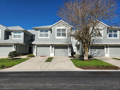 4550 SW 52nd Cir #104 Photo 1