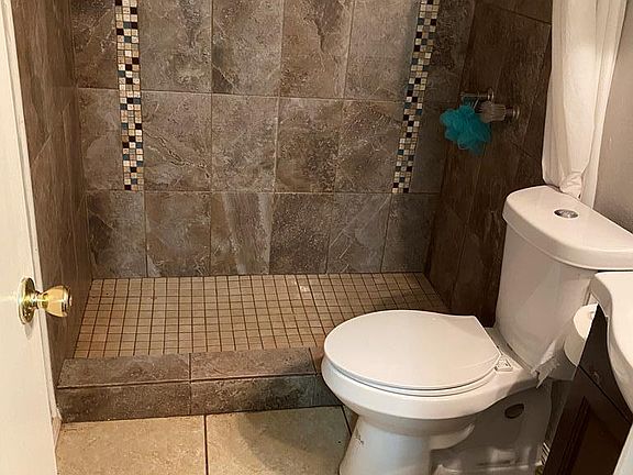 4th image of 2539 El Campo Dr