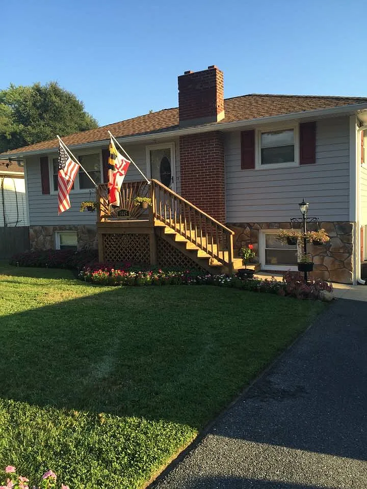 1445 Washington Ave photo 1