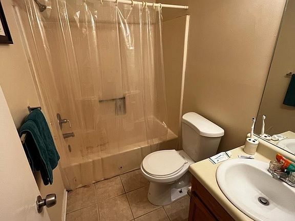5th image of 6408 Baker Ct APT A