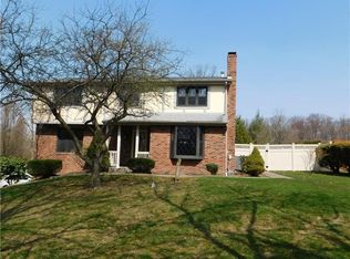547 Monticello Dr, Delmont, PA
