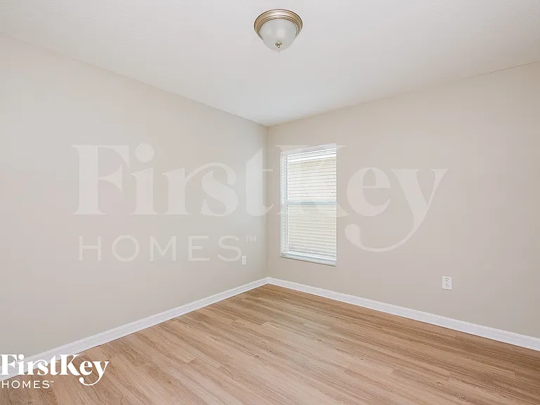 1908 Broad Winged Hawk Dr — Photo 10