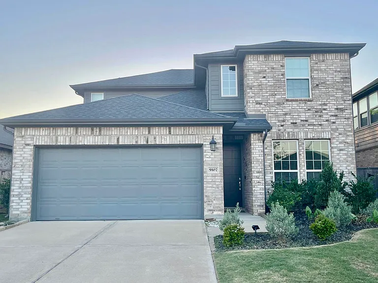 9107 Brixham Dr — Photo 1