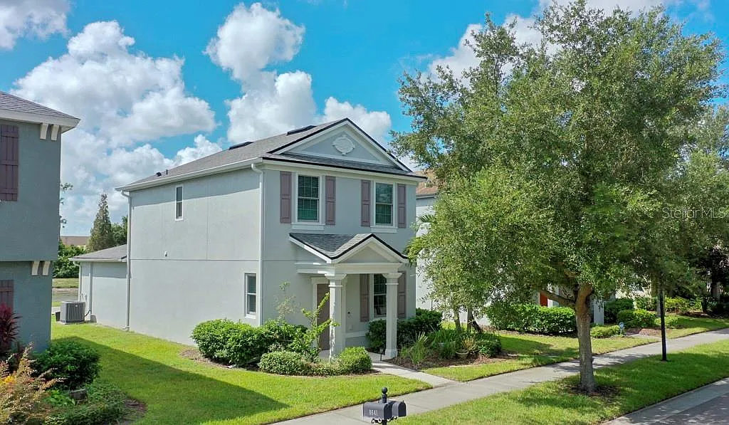 2 bed, 2.5 bath, 1360 sqft, $2,300 — Photo 1