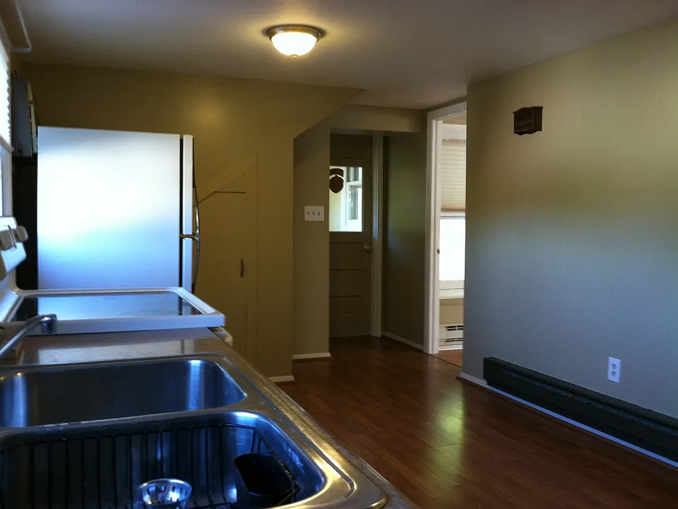 Large eat-in kitchen