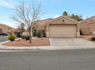 9501 Summer Rain Dr, Las Vegas, NV 89134