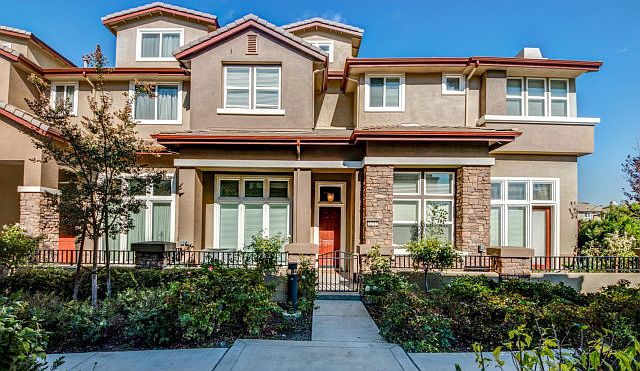 1st image of 1253 Avenida Benito