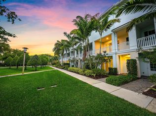 7085 Edison Pl, Palm Beach Gardens, FL 33418