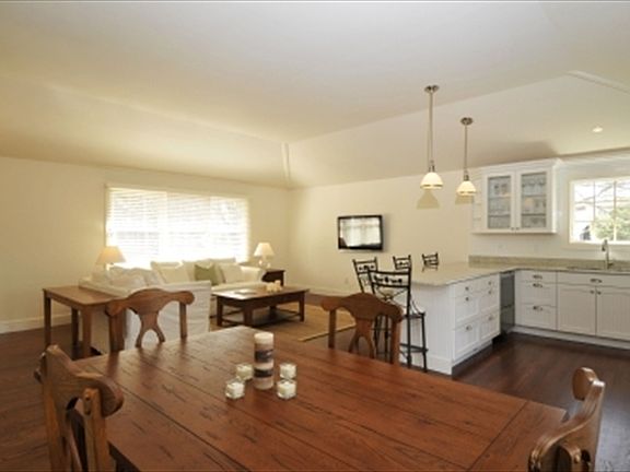 4th image of 1 Cedar Ct
