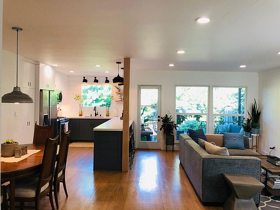 4th image of 8012 Gonzaga Ave
