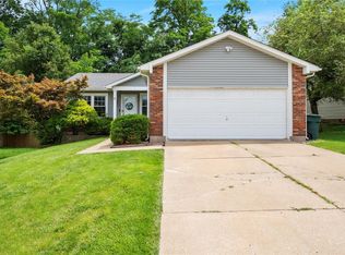 3 Pebble Ridge Ct, Saint Peters, MO 63376