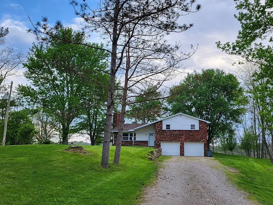 8627 N State Route 376 NW