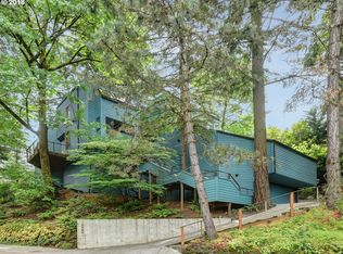 2882 SW Champlain Dr, Portland, OR 97205