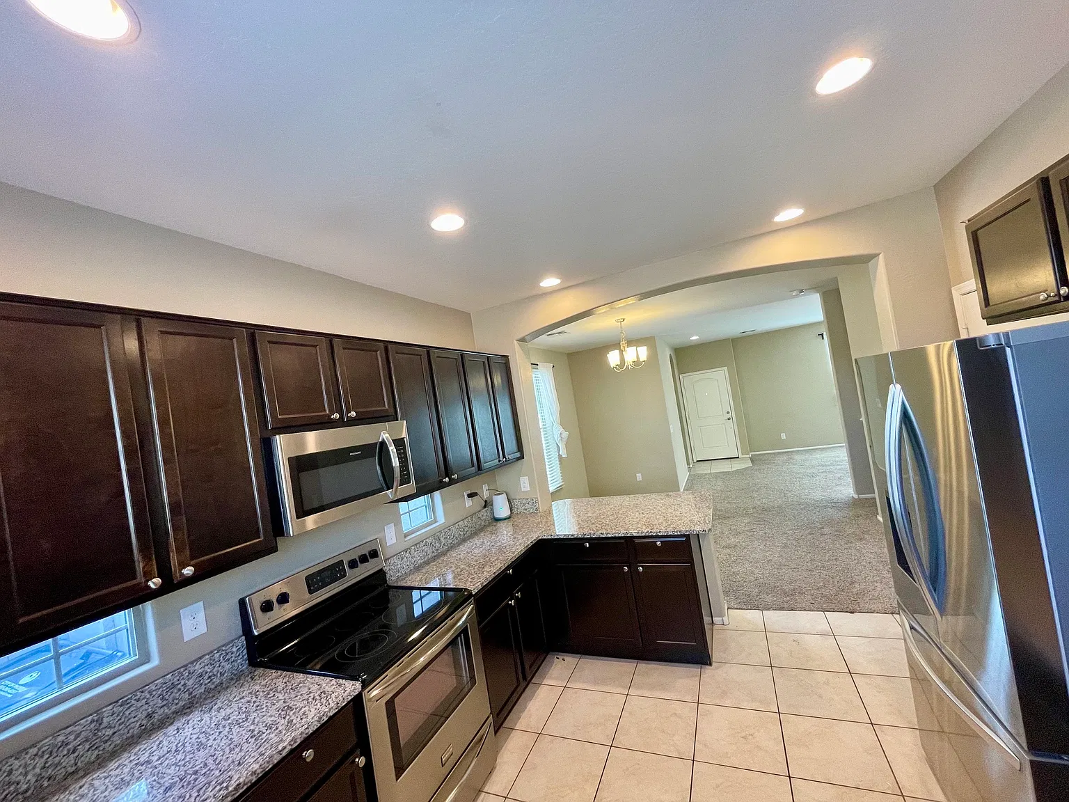 4 bed, 1550 sqft, $2,200 — Photo 2