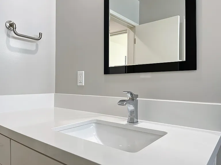 1701 Malcolm Ave #5 — Photo 16