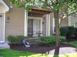 301A Ralston Dr #117, Mount Laurel, NJ 08054