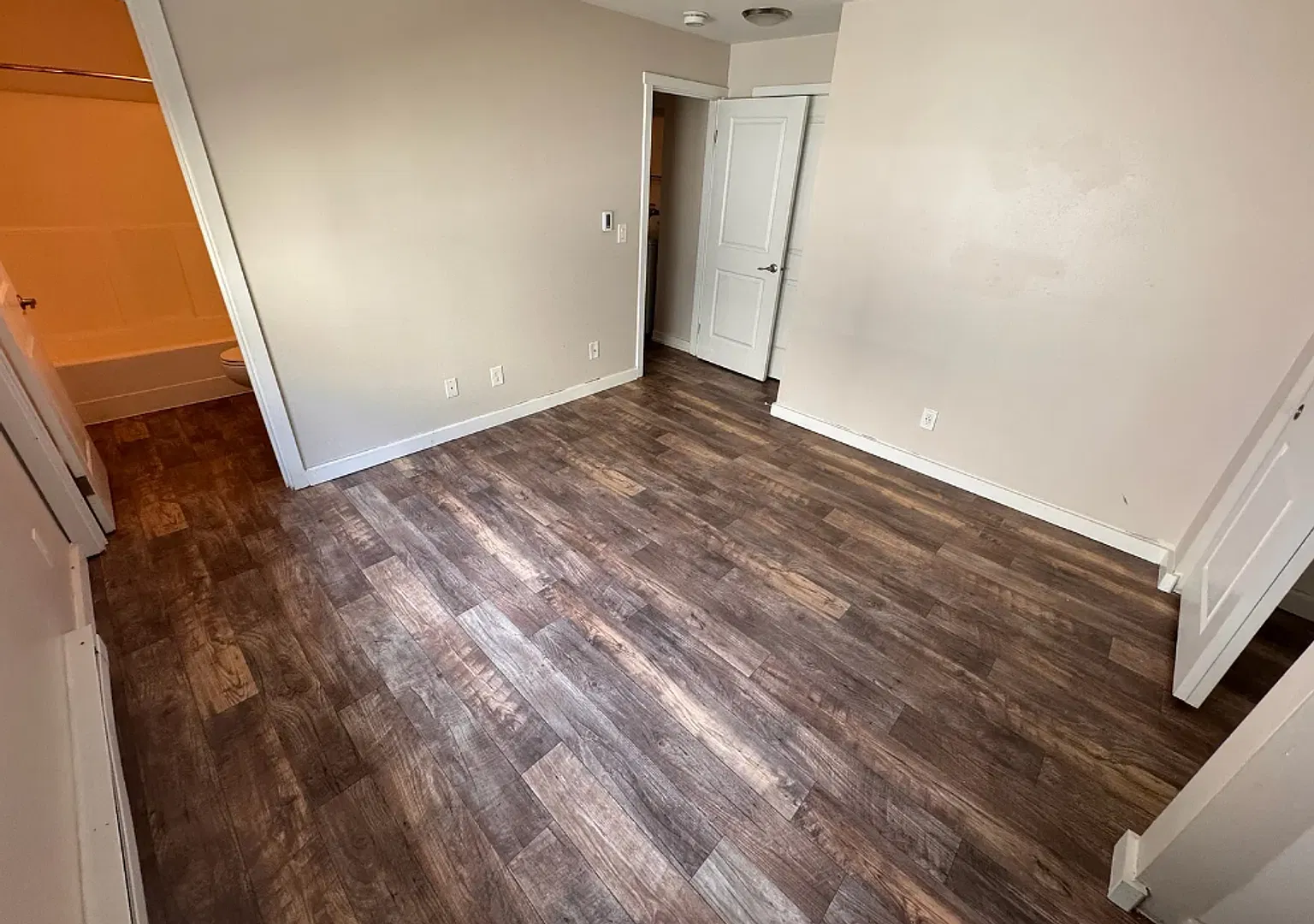 4320 36th Ave W Apartments — Photo 4