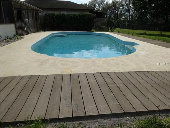 3rd image of 1716 Jasper Dr