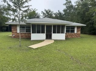 193 Black Creek Lodge Rd, Freeport, FL 32439