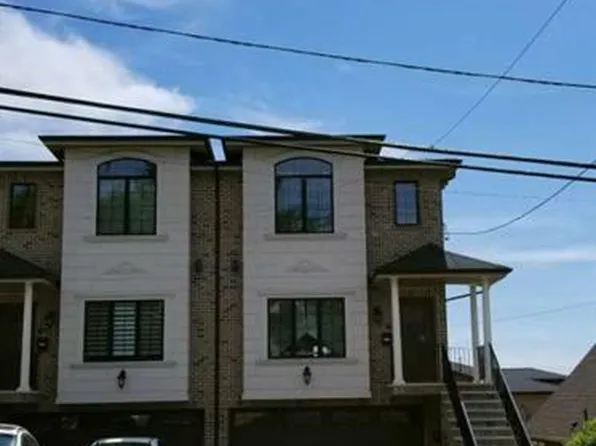 304 E Palisades Blvd, Palisades Park, NJ 07650