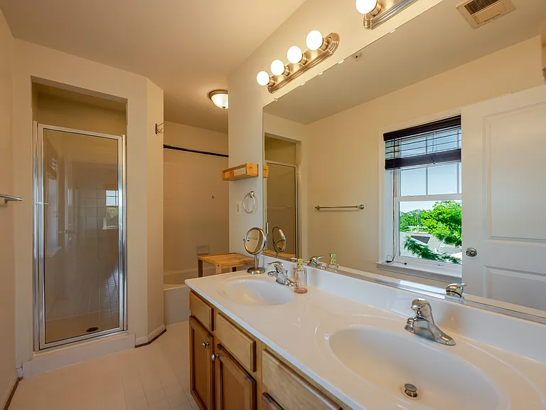2390 Elvans Rd SE — Photo 29