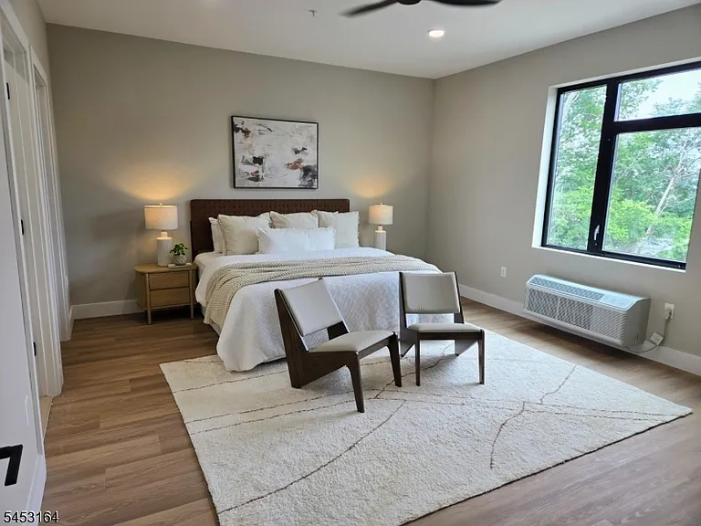 450 Washington Ave #205 — Photo 7