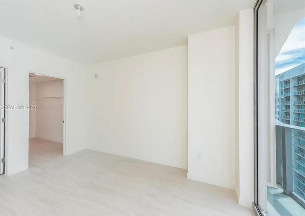 1 bed, 862 sqft, $5,100 — Photo 4